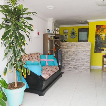 Hostel Stingray ซานอันเดรส ภายนอก รูปภาพ