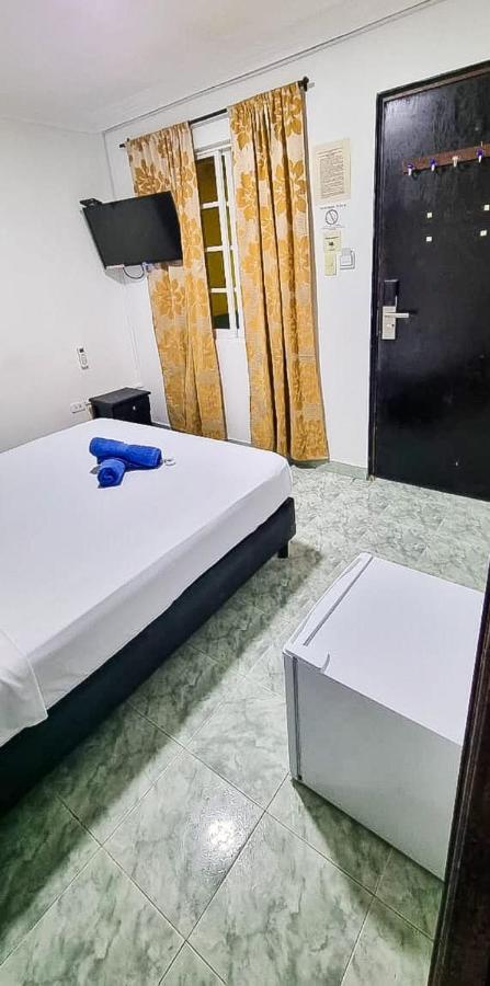 Hostel Stingray ซานอันเดรส ภายนอก รูปภาพ