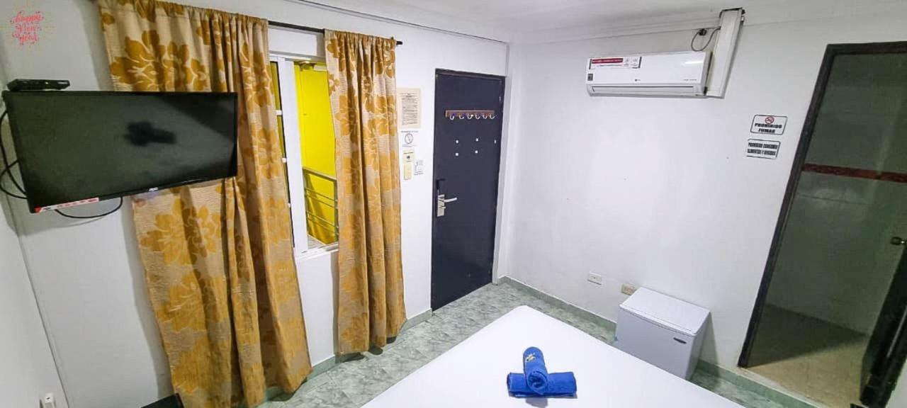 Hostel Stingray ซานอันเดรส ภายนอก รูปภาพ