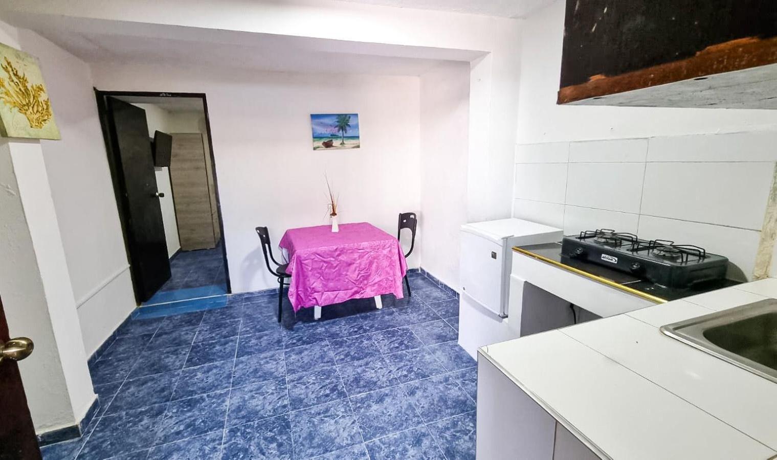 Hostel Stingray ซานอันเดรส ภายนอก รูปภาพ
