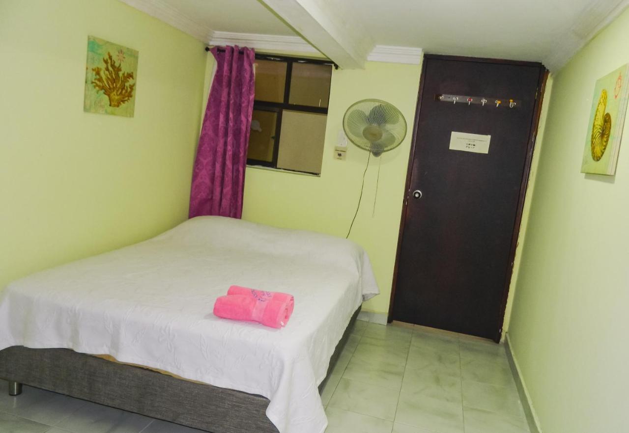Hostel Stingray ซานอันเดรส ภายนอก รูปภาพ
