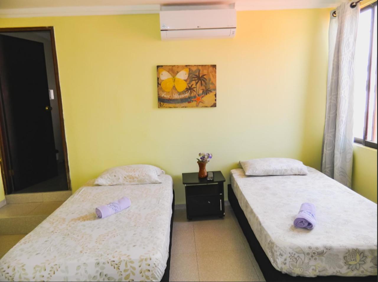 Hostel Stingray ซานอันเดรส ภายนอก รูปภาพ