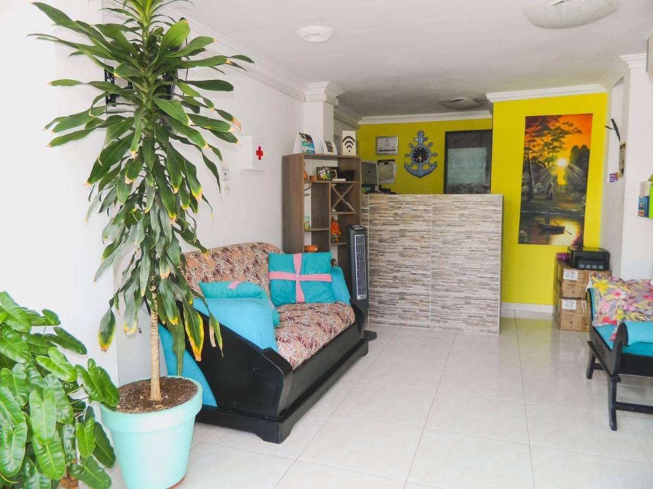 Hostel Stingray ซานอันเดรส ภายนอก รูปภาพ