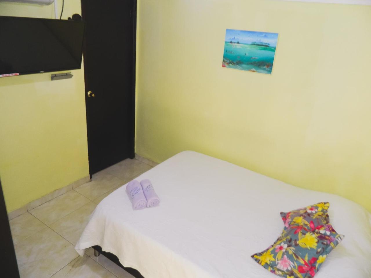 Hostel Stingray ซานอันเดรส ภายนอก รูปภาพ